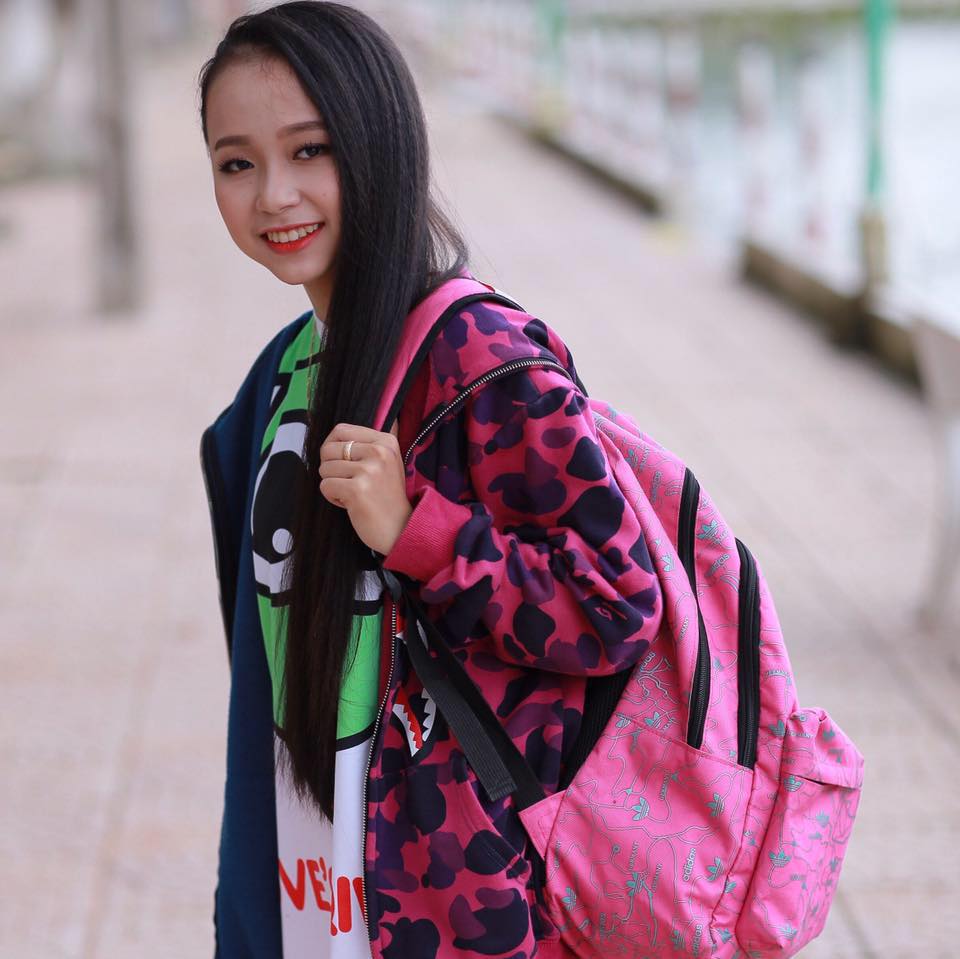 Chị Hoàng Lan nhận xét về nhà cái RR88